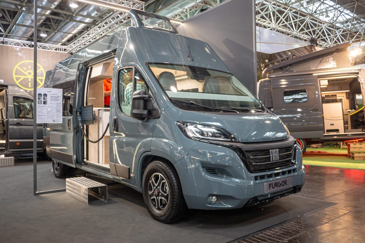 FurgoK Xpace 600+ (2024): innovativer Campervan mit Klappbad und Ultrahochdach - mit 360°-Tour! 1 FurgoK Xpace 600 Caravan Salon 2023