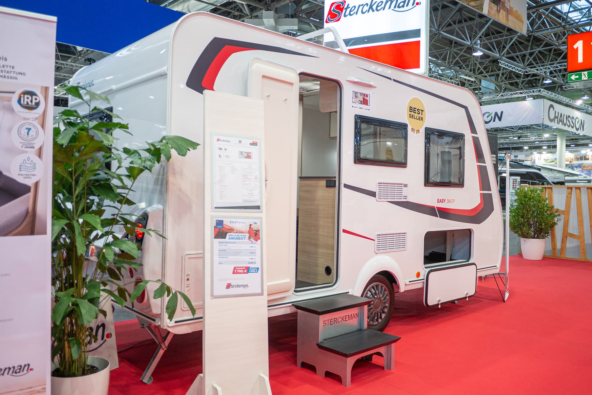 Sterckeman Easy 390 CP (2024): Mini-Wohnwagen mit Küche und Bad für vier Personen – mit 360°-Tour!