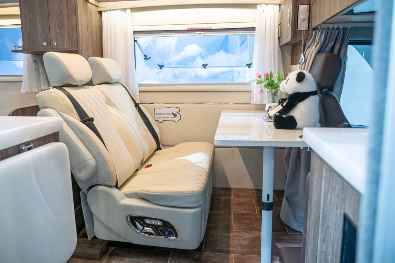 Neue Ära des Campings: Erste Wohnmobile aus China von Deddle RV sind bald in Deutschland erhältlich! 3 deddle rv free wind 6 max sitze