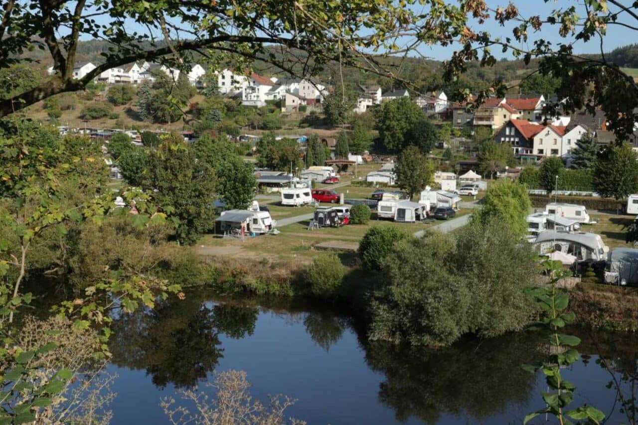 Camping in der Nähe spektakulärer Höhlen in Deutschland - eine Top-10-Auswahl 31 Camping in der Nähe spektakulärer Höhlen in Deutschland - Kristallhöle