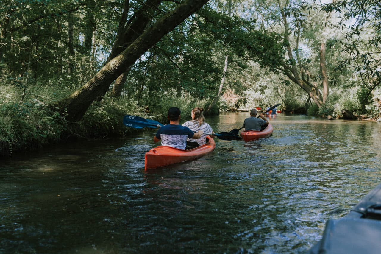Naturcamping neu erleben: Wildwood Camping in der Lüneburger Heide 2 Kanu