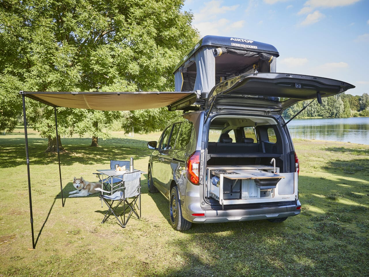 nissan townstar ev kombi hinten