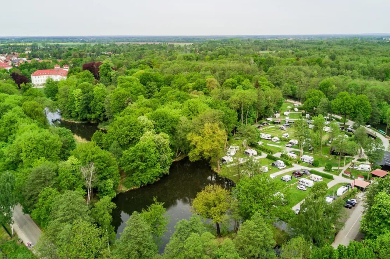 Entdecke das grüne Paradies: Camping im Spreewald – Dein unvergessliches Naturerlebnis! 8 Camping im Spreewald Am Schlosspark