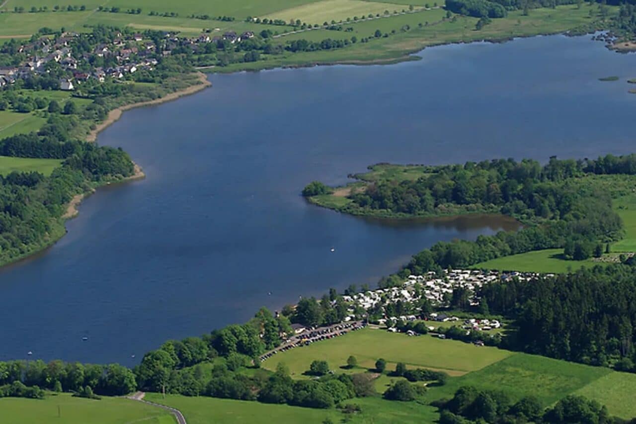 Entdecke den Westerwald: Die schönsten Campingplätze und Geheimtipps für deinen nächsten Campingurlaub 8 Camping im Westerwald Haus am See