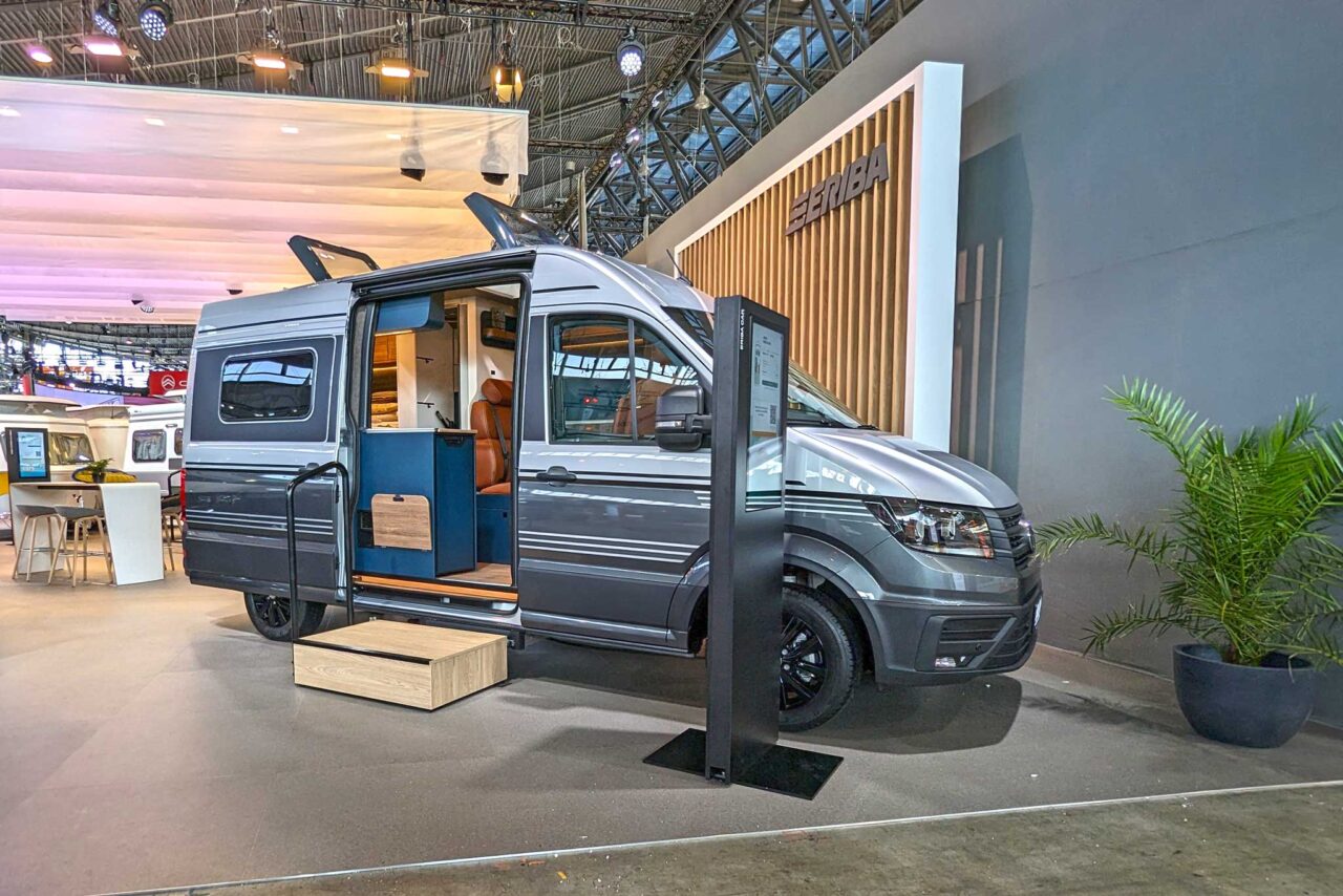 Hymer Eriba Car 600 (2024) – gemütlicher Camper für Paare und kleine Familien mit offenem Raumkonzept