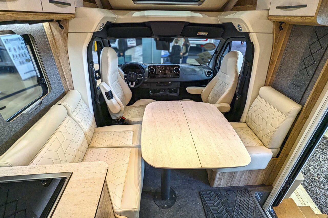 Eura Mobil Xtura Sitzgruppe 8525