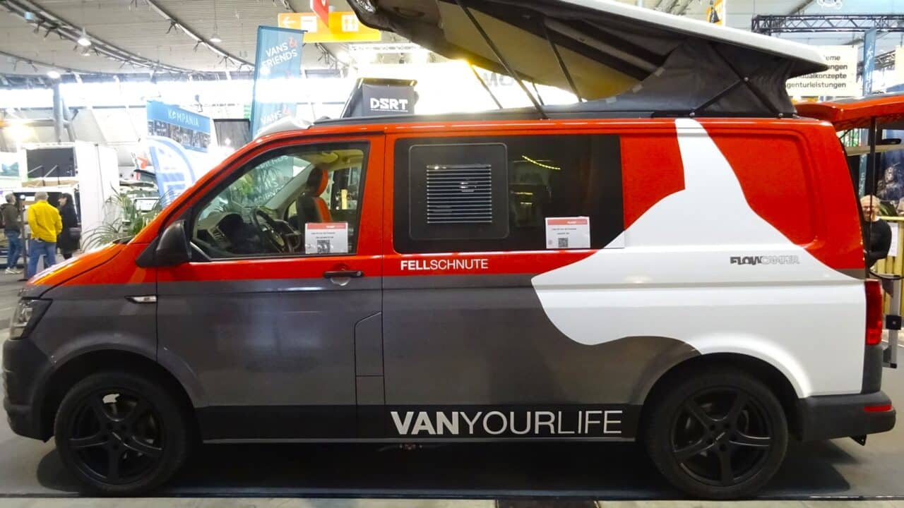 Kastenwagen-Neuheiten 2024: Flowcamper Fellschnute – maßgeschneidert für Camper mit bis zu 4 Hunden! 1 Fellschnute1 aussen cKatjaScholz
