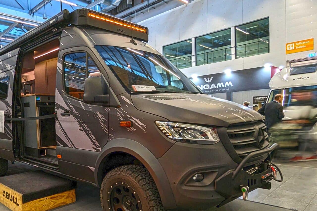 Kastenwagen-Neuheiten 2024: XBULL Offroad-Camper – robustes 4x4-Reisemobil auf Sprinter-Basis für Abenteuer abseits befestigter Straßen 1 XBull Technik Sprinter 7034