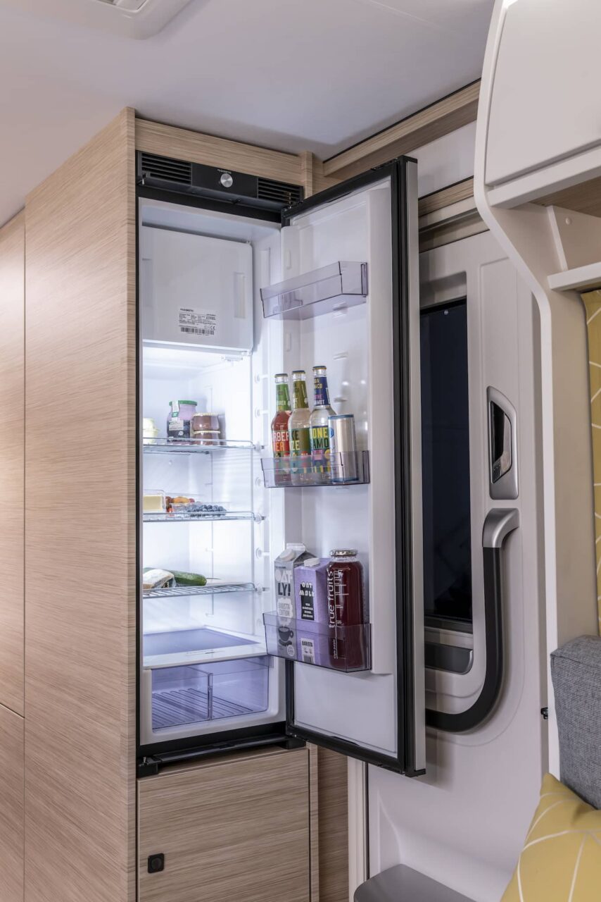 Fendt Apero Connect (2024) - Verschmelzung von Arbeits- und Wohnraum in innovativem Office-Caravan 4 fendt apero connect kueche