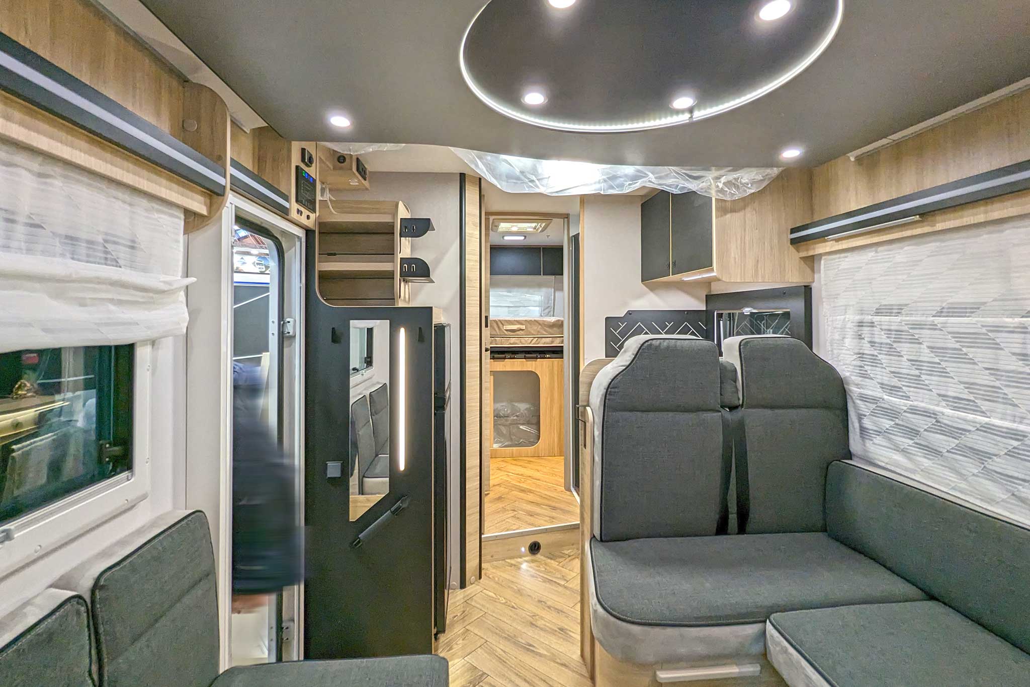 Chausson 724 (2024) – gemütliches Zuhause auf Rädern für 5 Personen mit mobilem Home-Office