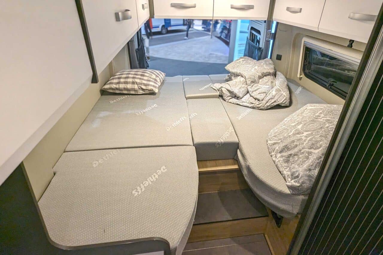 Dethleffs Globetrail 600 ER Einzelbetten 2420