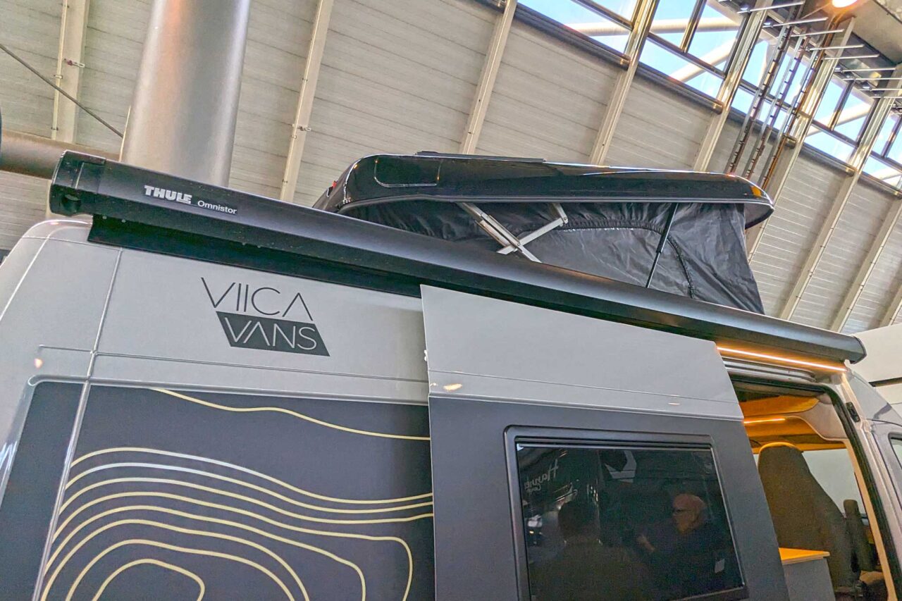 Hannes Camper Viica 60 (2024) - kompakter Camper mit anspruchsvollem Innendesign 1 Viica Van Klappdach 0358