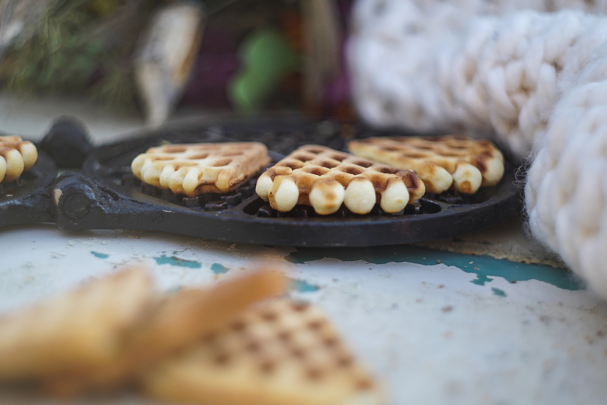 Dieses Outdoor Waffeleisen von Petromax ist nicht nur für Camper perfekt und aktuell 30 % reduziert!