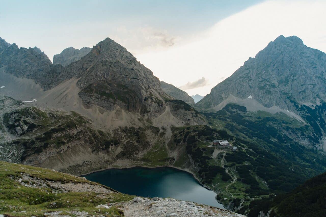 Camping Österreich Bergsee - Tirol_Drachensee_(c)TirolWerbung_ RamonHaindl