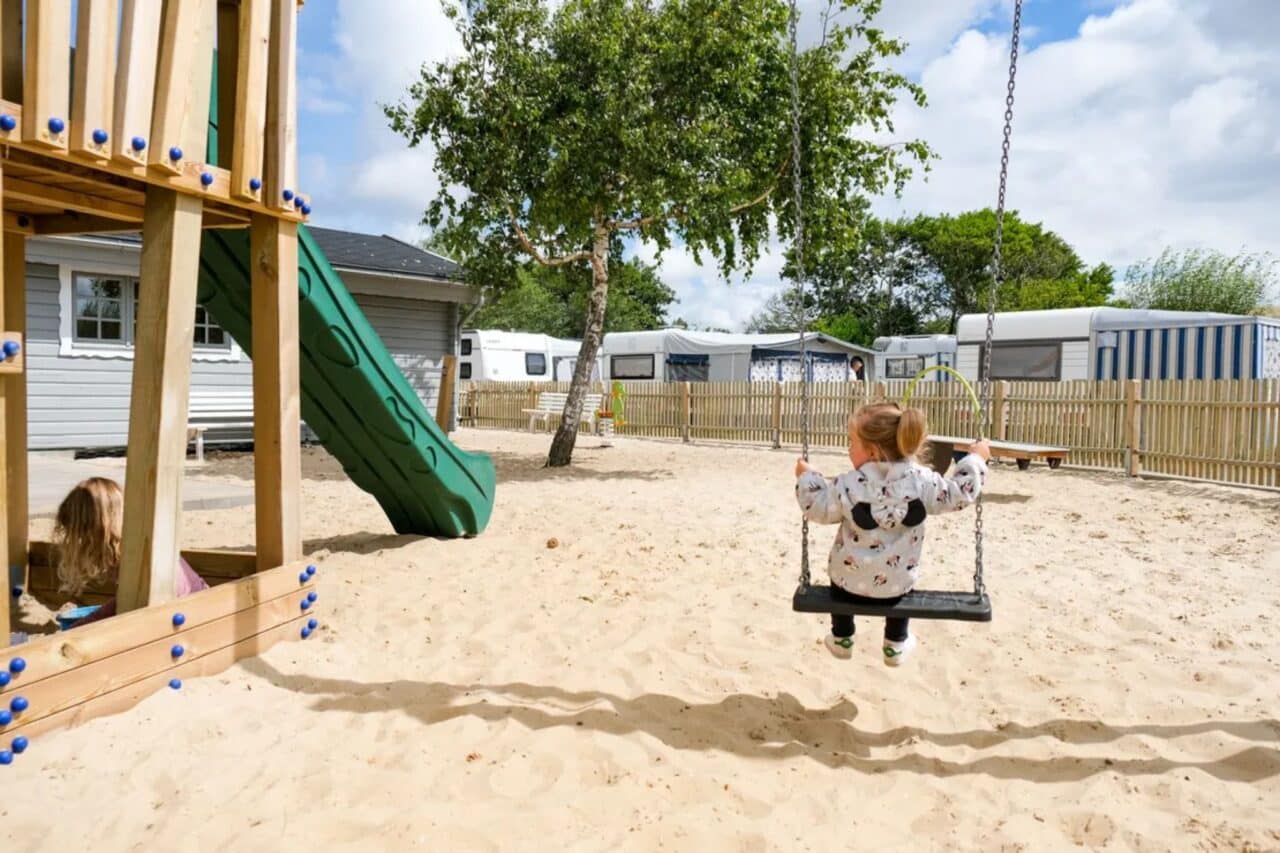 Nordsee, Dünen und Wattenmeer: Geheimtipps für Camping auf Amrum 10 spielplatz duenencamp amrum