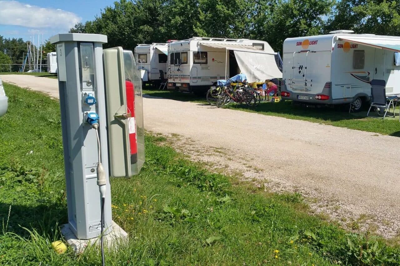 Camping am Brombachsee: Traumurlaub im Fränkischen Seenland 11 wohnmobilstellplatz freizeitanlage ramsberg