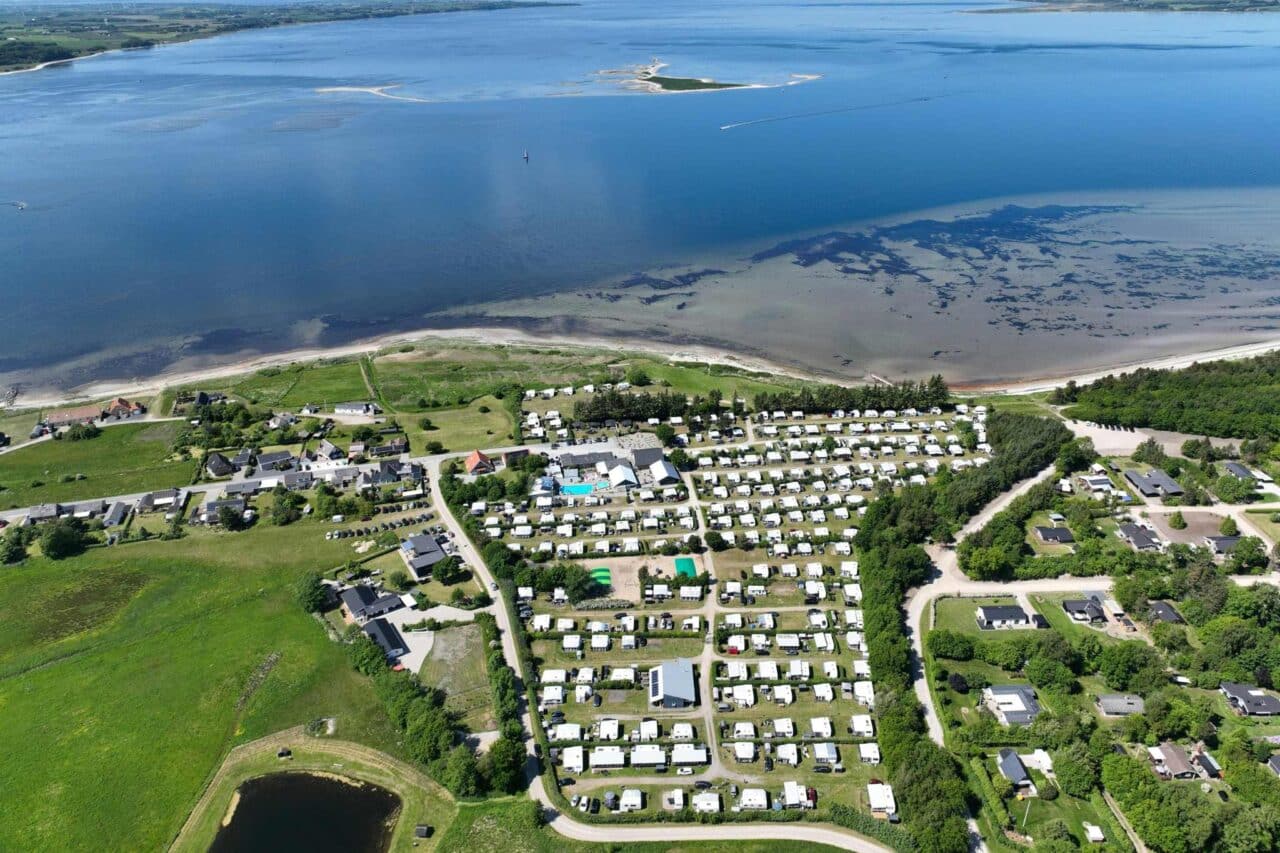 Campingland Dänemark: Der perfekte Urlaub in individuellen, traumhaften Mietunterkünften 37 Dänemark Mietunterkünfte Hvalpsund Familie Camping