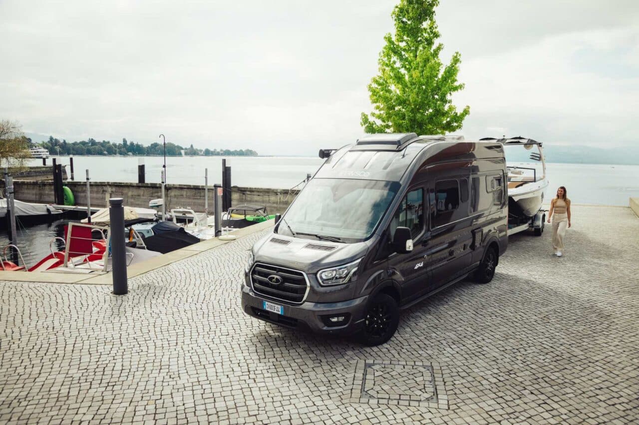 Wohnmobile für 2 Personen - eine Top-10-Auswahl der besten Modelle 2 Wohnmobile für 2 Personen - Etrusco CV 600 DF Ford