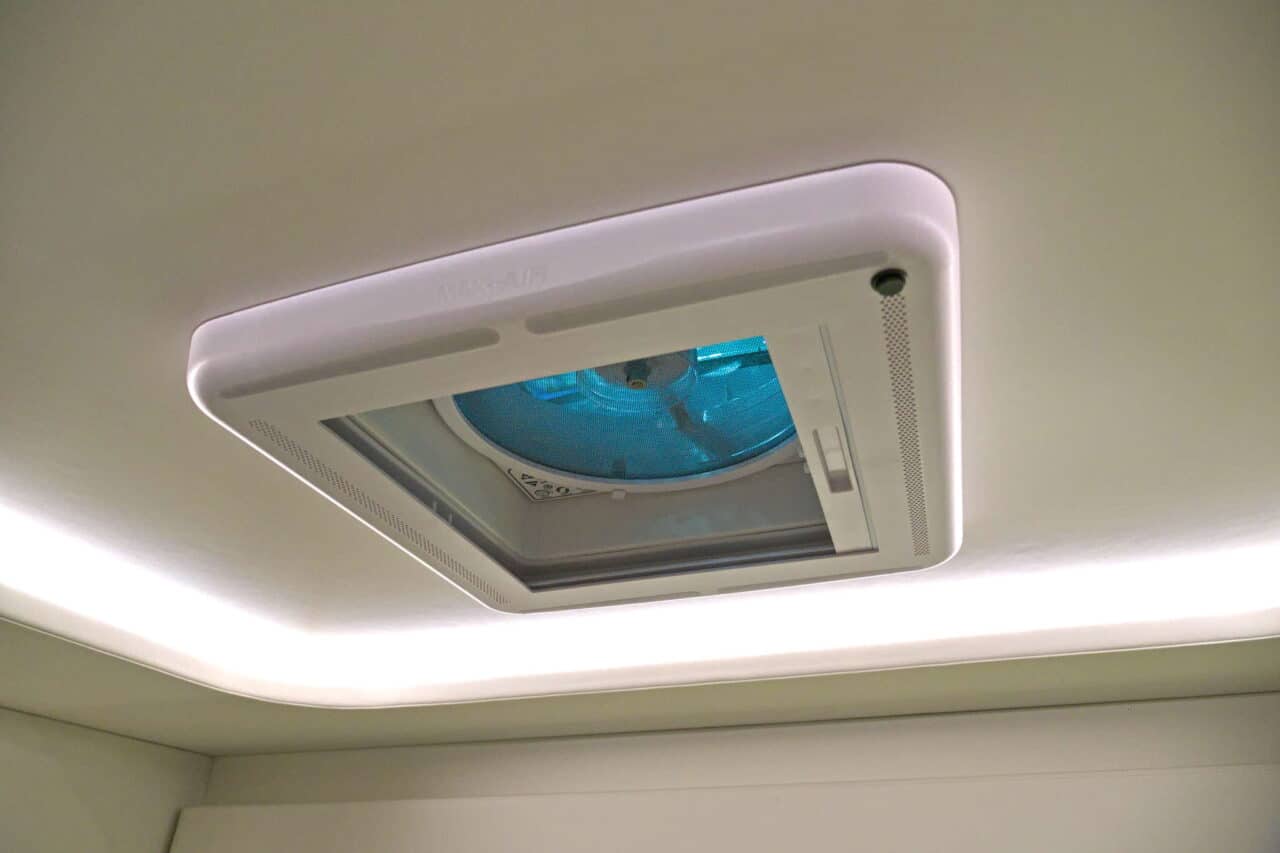 Deddle RV Carbonic Liner 78 - Klimaanlage Caravan Salon 2024