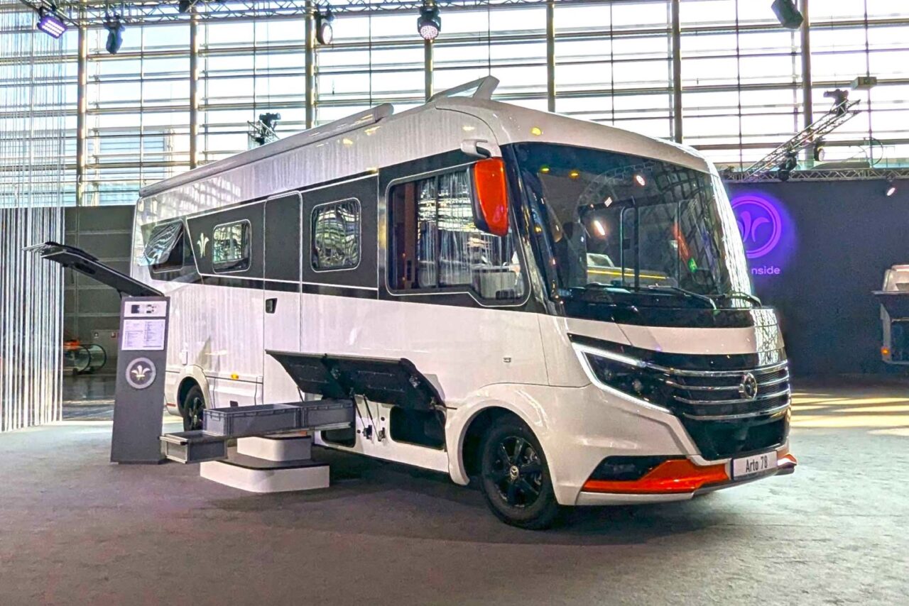 Niesmann+Bischoff Arto (2025): Der erste Luxus-Liner auf Mercedes Sprinter Basis 1 Niessmann & Bischoff Arto 78 (2025) Caravan Salon 2024