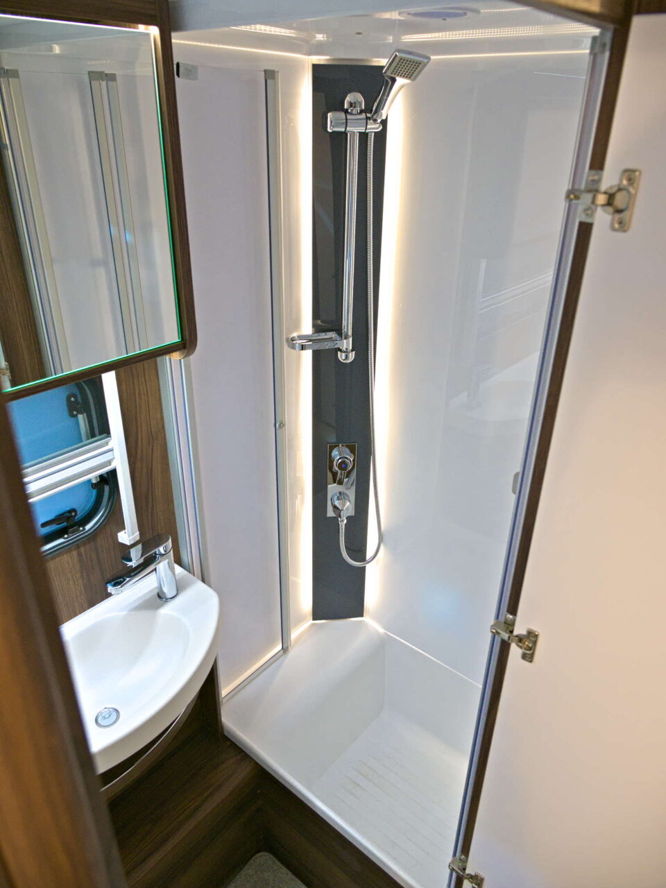 Fendt Diamant 560 GDW Bad Caravan Salon 2024