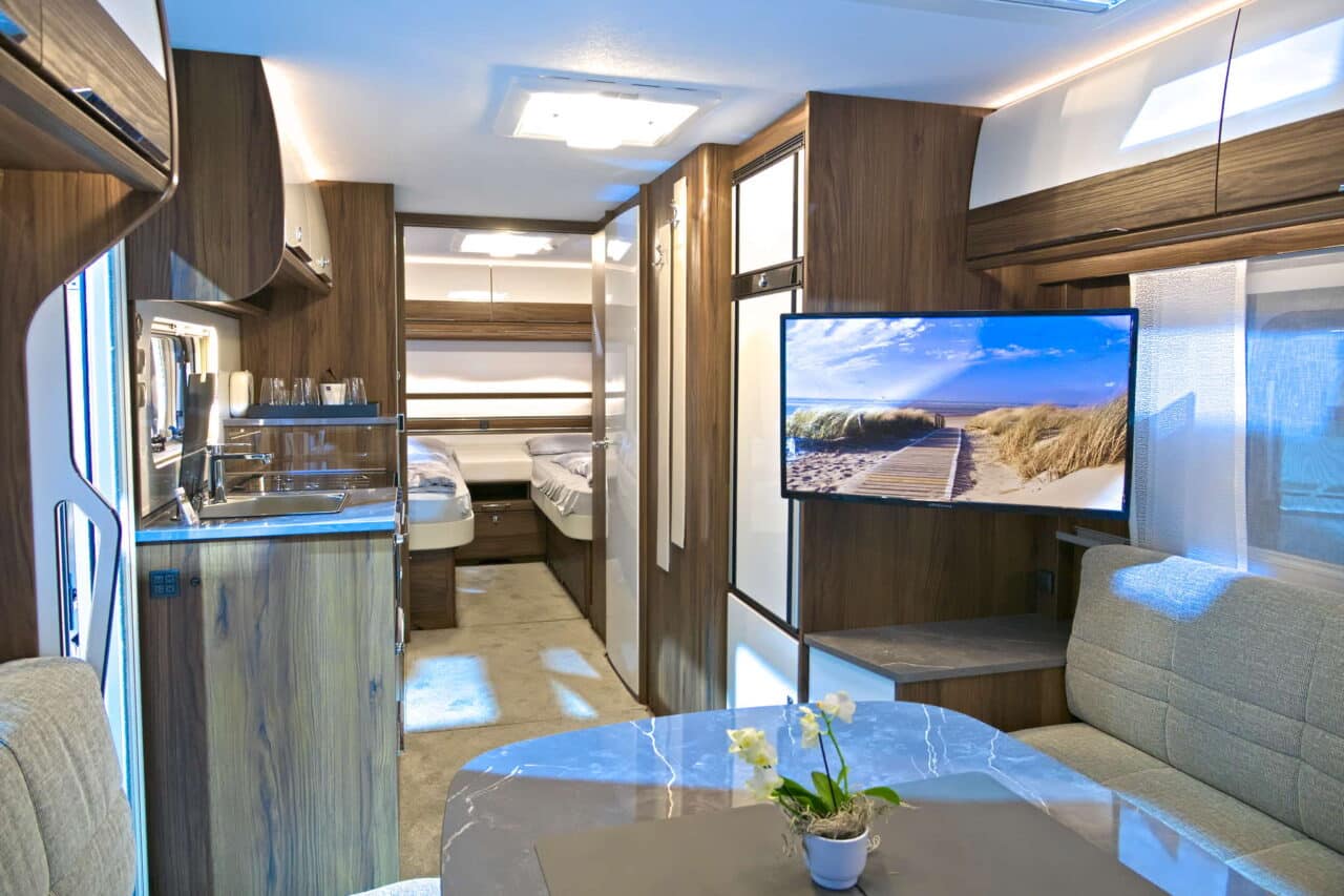 Fendt Diamant 560 GDW
Sitzgruppe, TV
Caravan Salon 2024