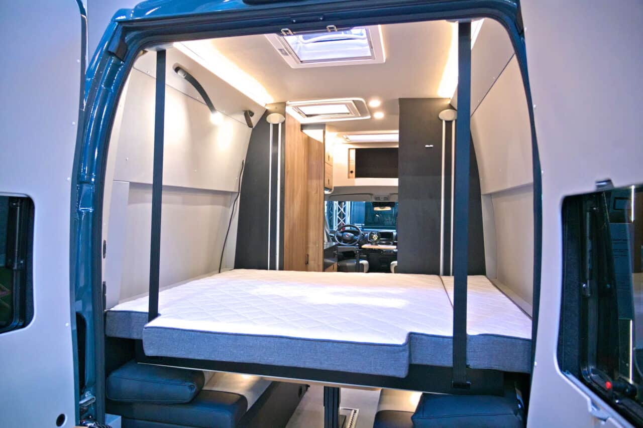 furgok x lounge 600 bett von aussen