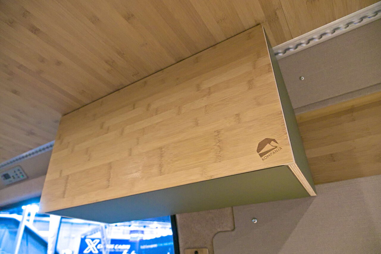 kompanja zwei schrank kueche 1