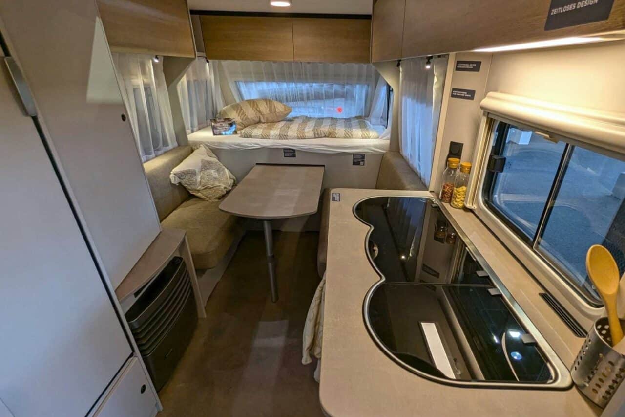 lmc sassino 470 k caravan salon 2024 interieur