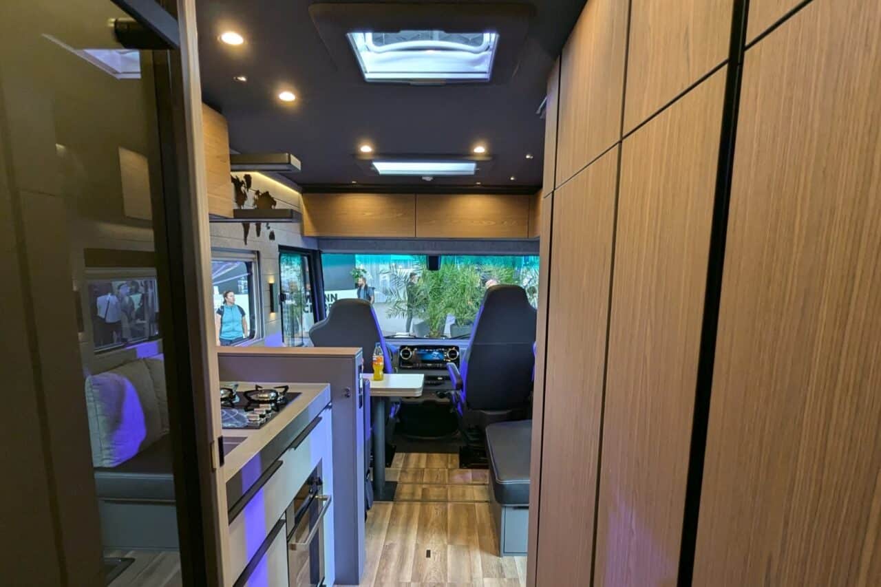 Niesmann+Bischoff Arto (2025): Der erste Luxus-Liner auf Mercedes Sprinter Basis 3 niessmann bischoff arto interieur