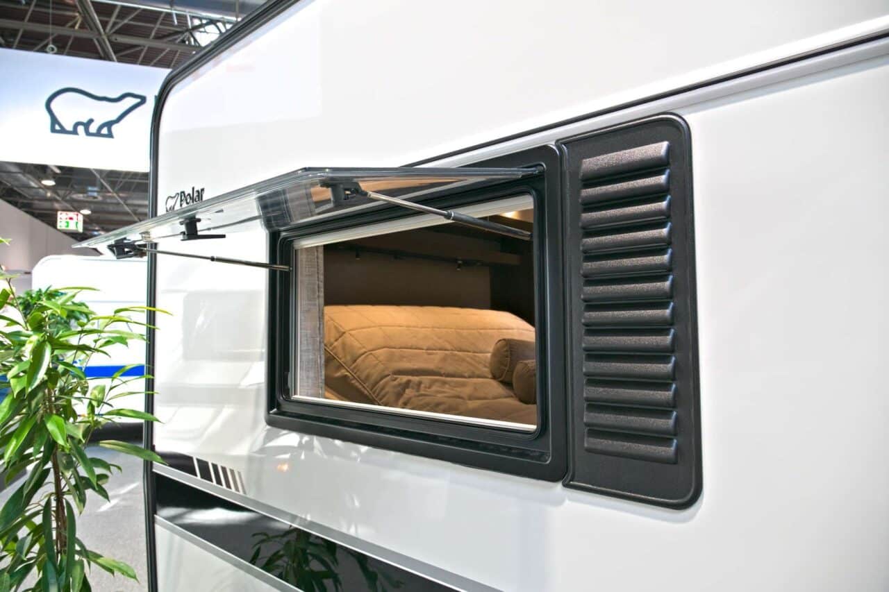 polar blackline 680 qa caravan salon 2024 exterieur
