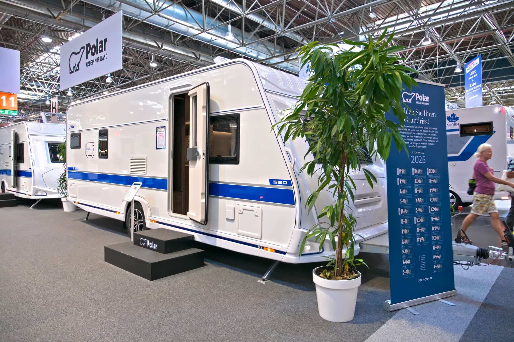 Polar Blueline 590 BFW (2025) – Luxuriöser Wohnwagen für bis zu 5 Personen