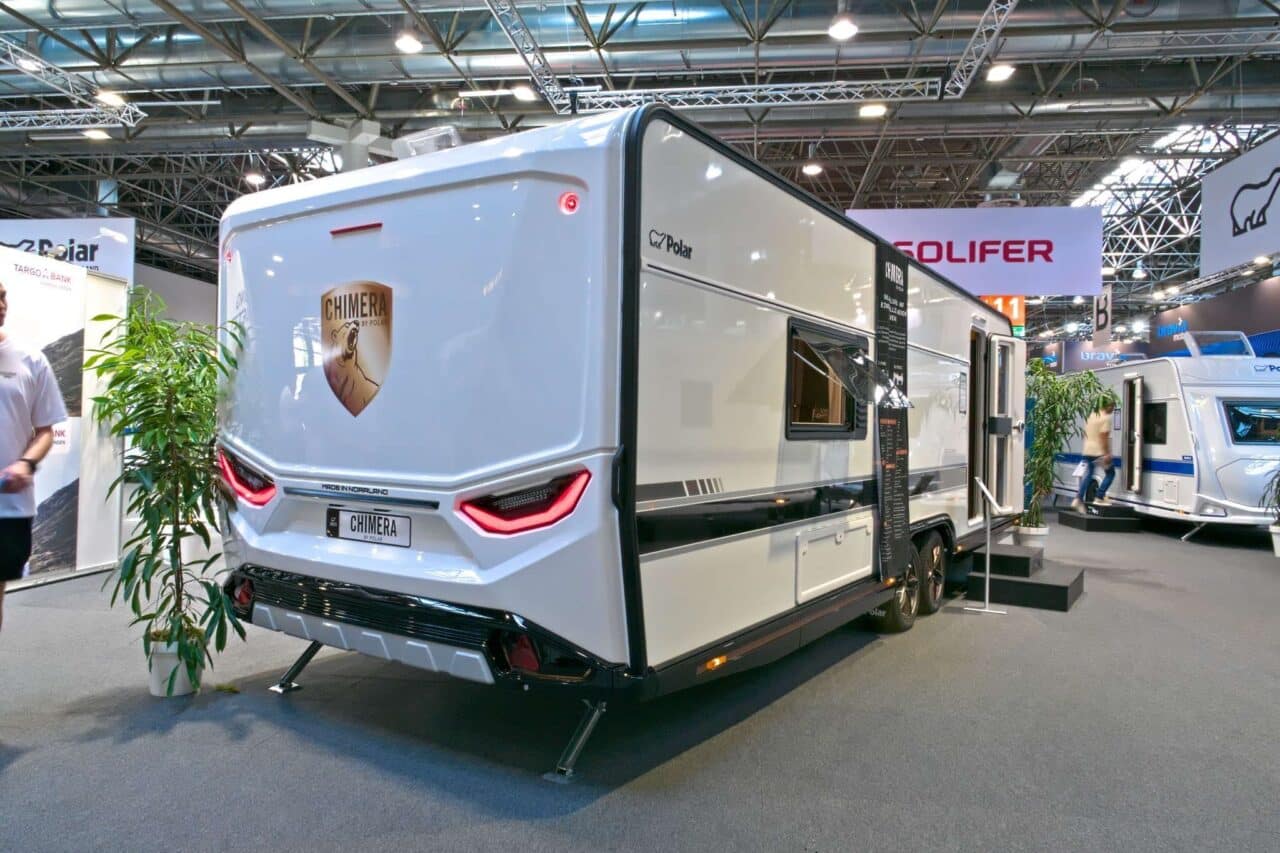 Polar Chimera 730 BSL - Wintertauglicher Premium-Wohnwagen für den Luxuscamper 8 polar chimera 730 bsl caravan salon 2024 exterieur
