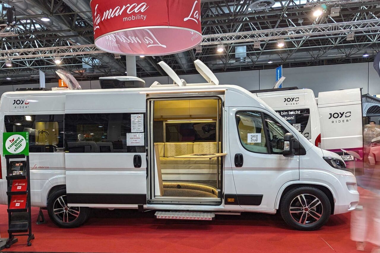 Premium Campingbus La Marca Joy Rider auf dem Caravan Salon 2024 (c) Stefan Blanz