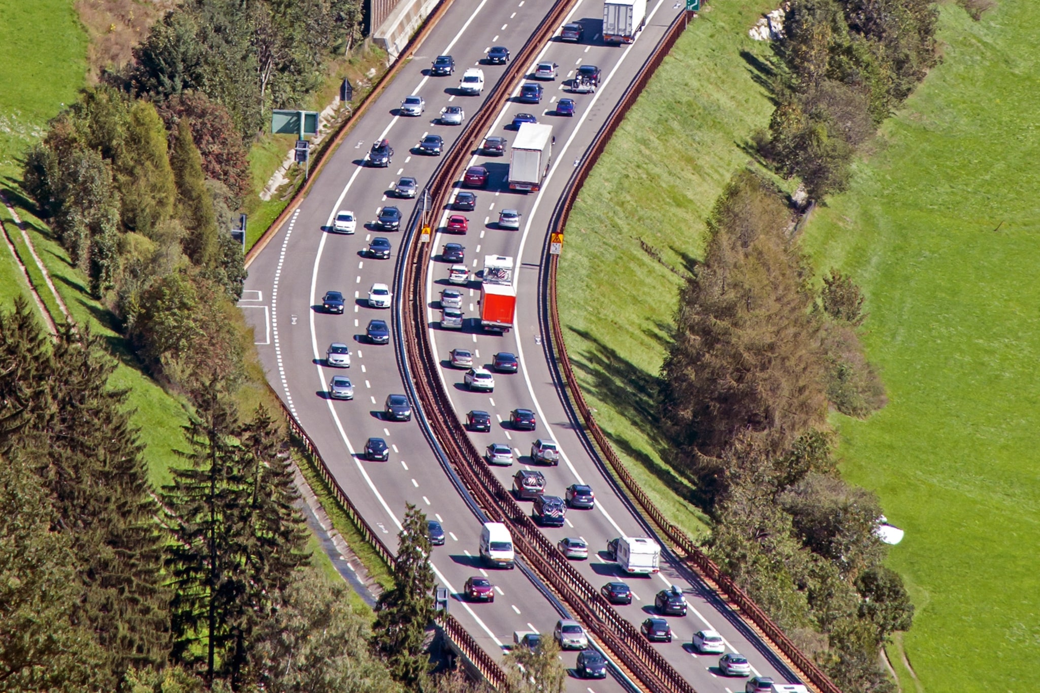 Verkehrschaos auf Alpentransitroute befürchtet: Brennerautobahn wird 2025 zum Engpass