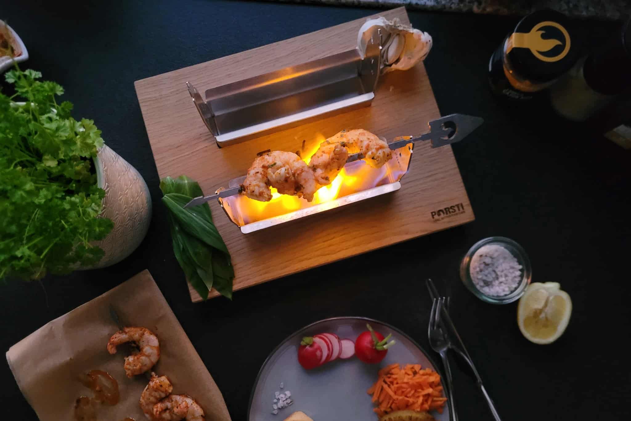 PORSTI Flameboard: Neuer kohle- und gasfreier Tischgrill fürs Camping