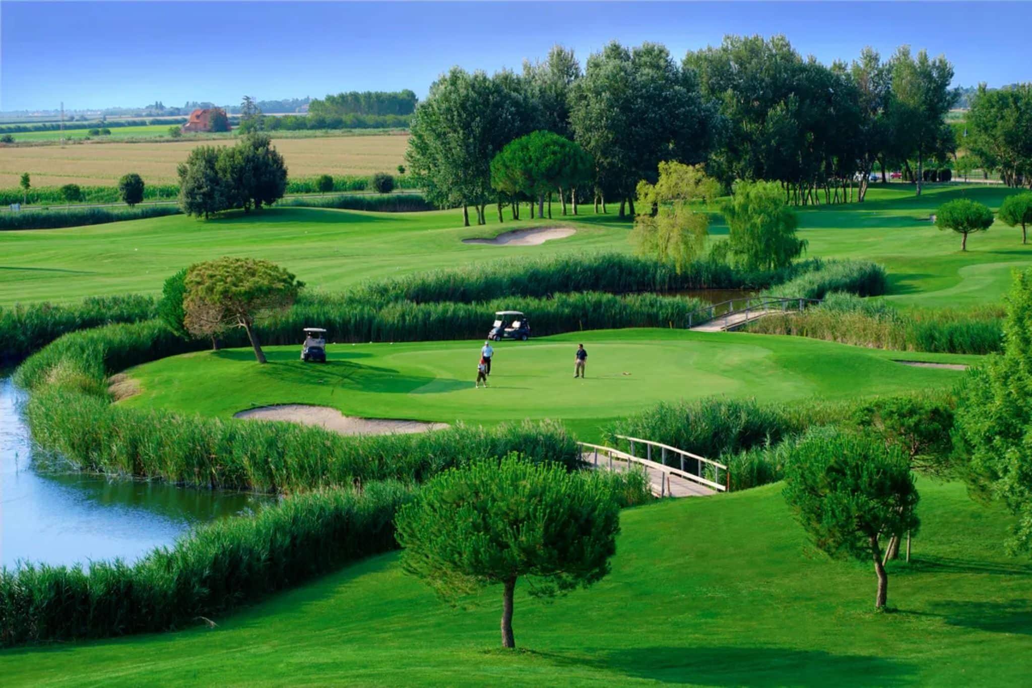 Camping und Golf: Diese Campingplätze sind ideal für einen Golfurlaub