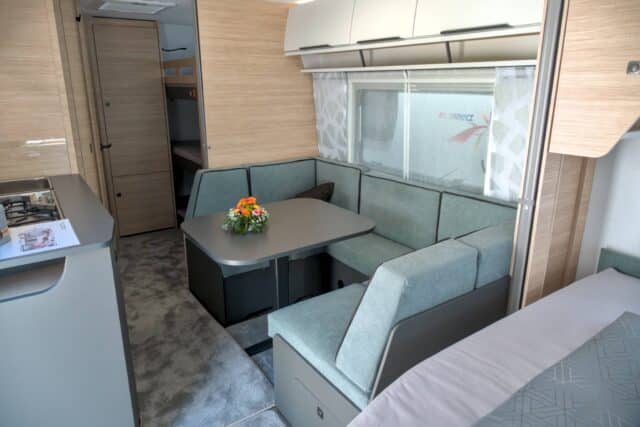 Fendt Apero 2026 : Caravane familiale flexible pour toutes les exigences 8 fendt apero activ 560 skm sitzgruppe