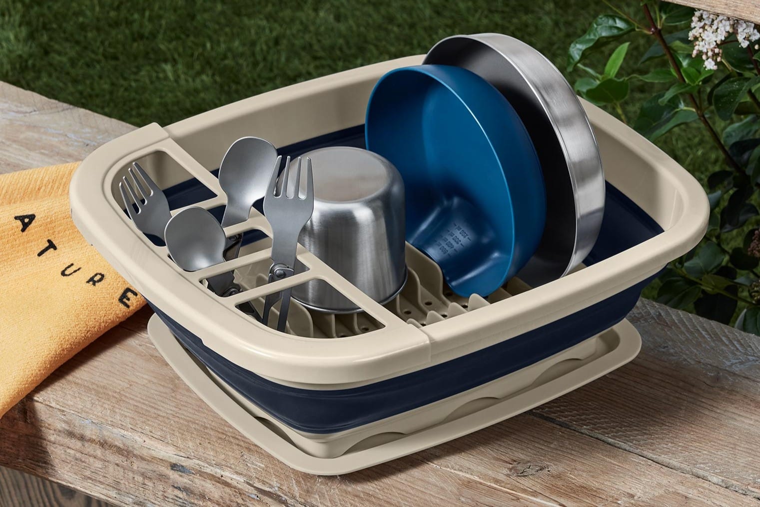 Dieses praktische Gadget löst ein bekanntes Problem beim Abwasch im Camper
