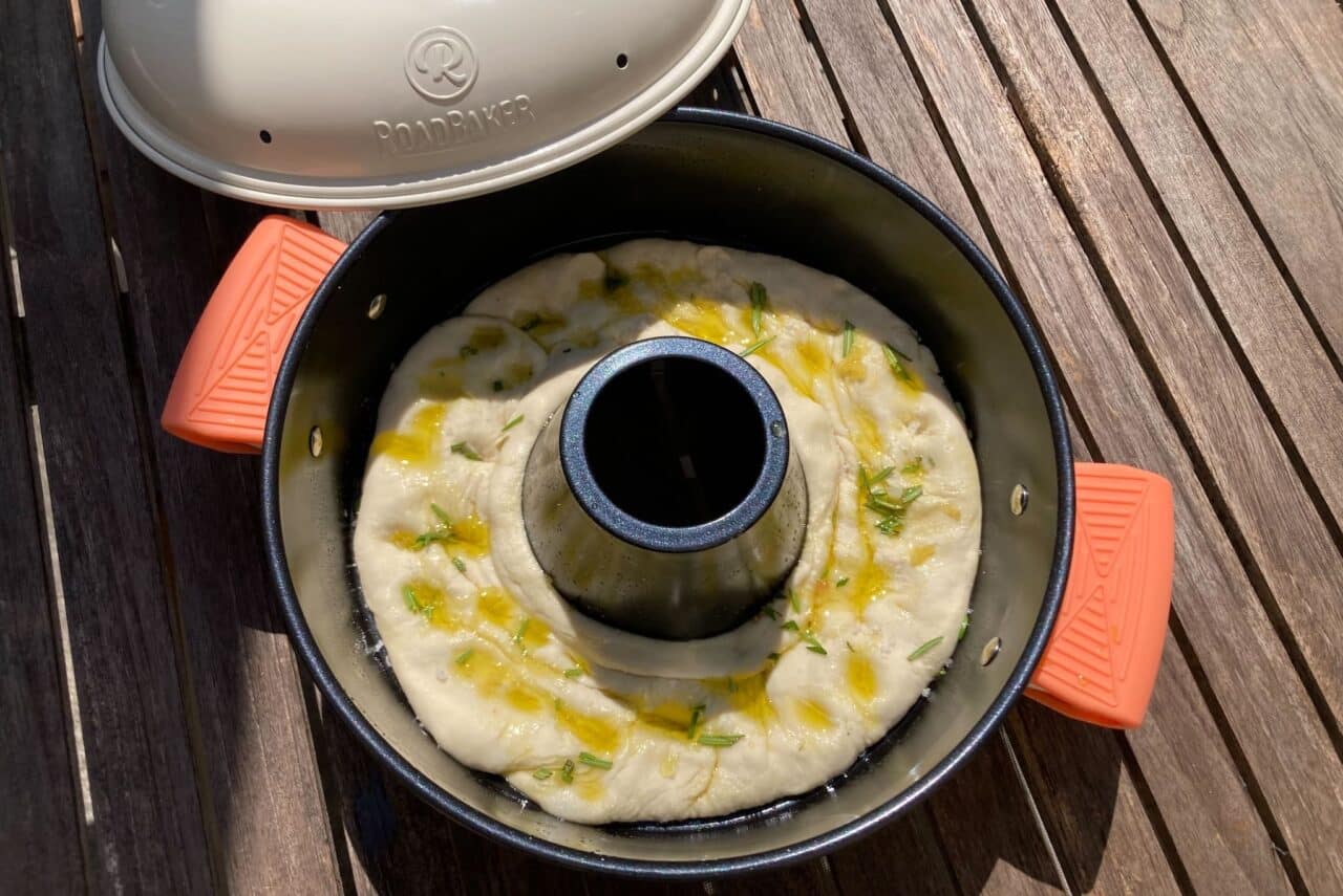 roadbaker campingbackofen brot focaccia