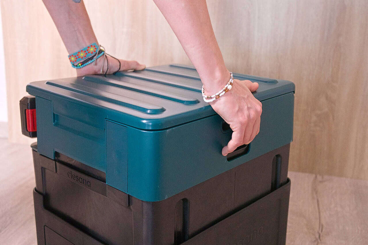 Nie wieder Schwarzwasser und Entsorgungsstationen: Die mobile Verschweißtoilette Clesana X1 im Test 4 clesana x1 mobile toilette ausfahren