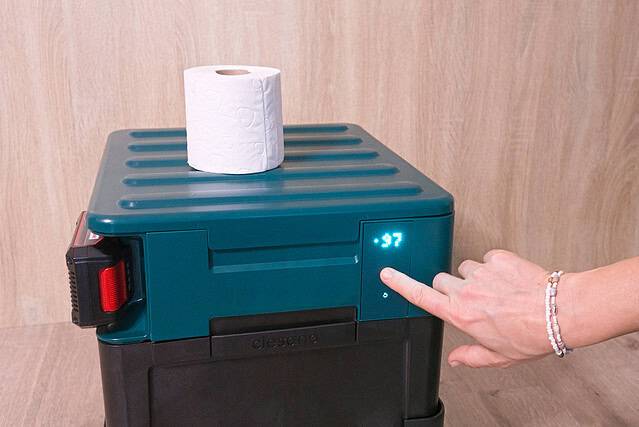 Nach dem Geschaft wird per Tastendruck die Beutelgröße ausgewählt