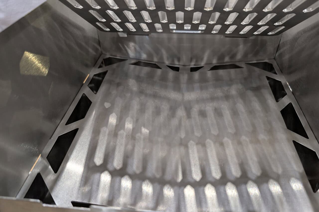 Horst Camping-Backofen von Grove: Der kleine Alleskönner für die Outdoorküche 4 horst camping backofen gitter