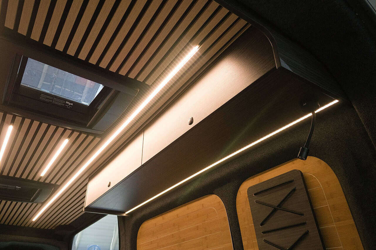 nissan interstar eifelland stauraum bett 2 1