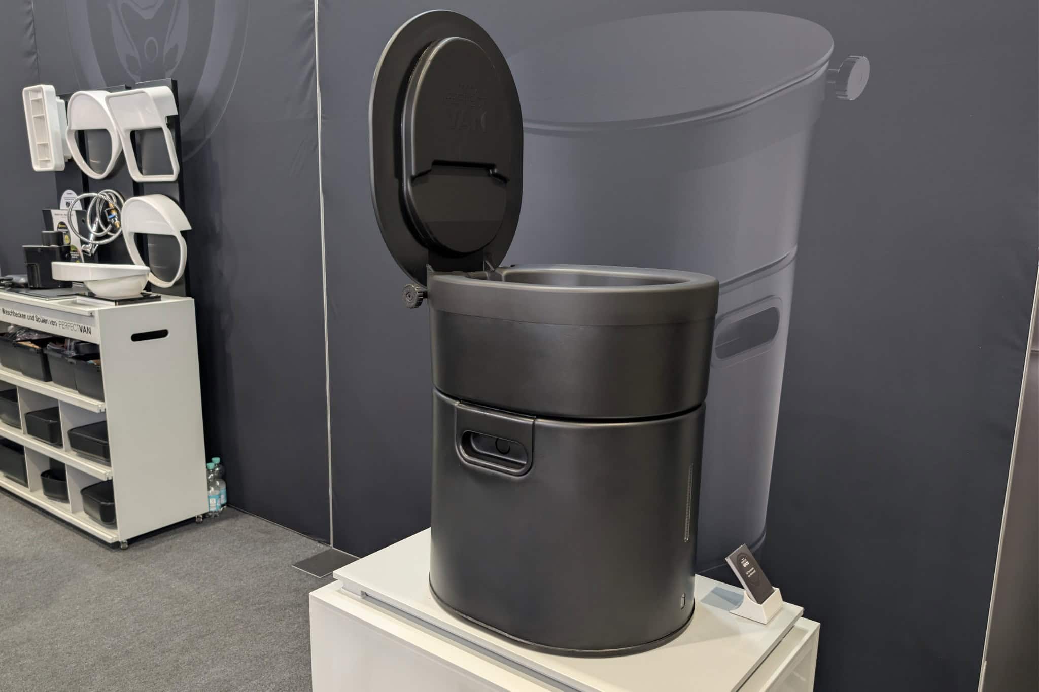 Perfect Indi TTT von Perfect Van: Mobile Trenntoilette für alle, die wirklich autark sein wollen 3 Perfect Indi TTT von Perfect Van: Mobile Trenntoilette für alle, die wirklich autark sein wollen
