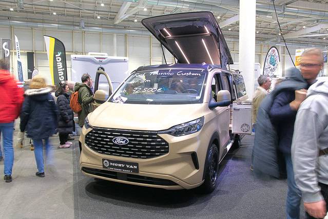 moby van aussen gold 1