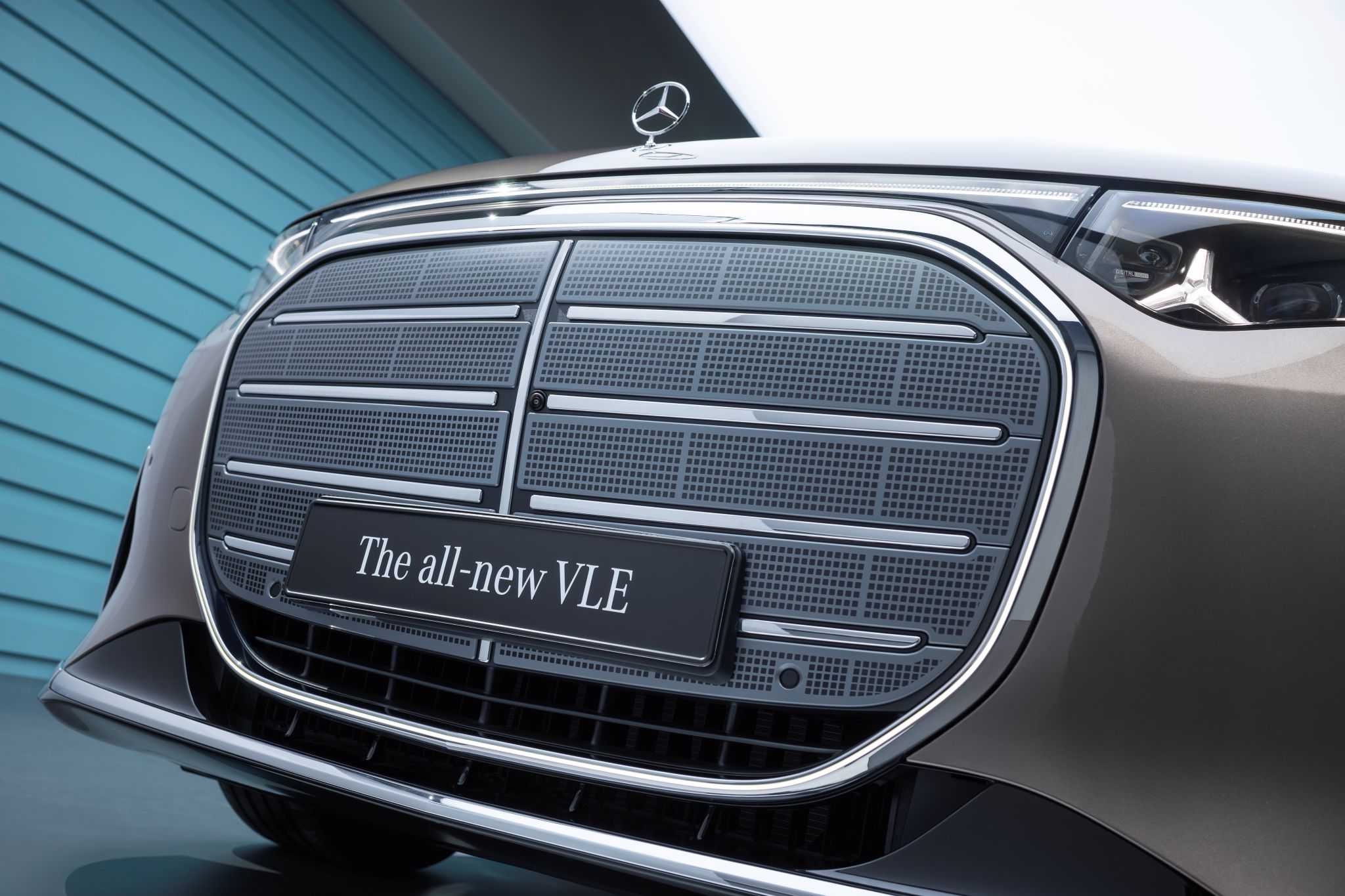 2mercedes benz vle grill