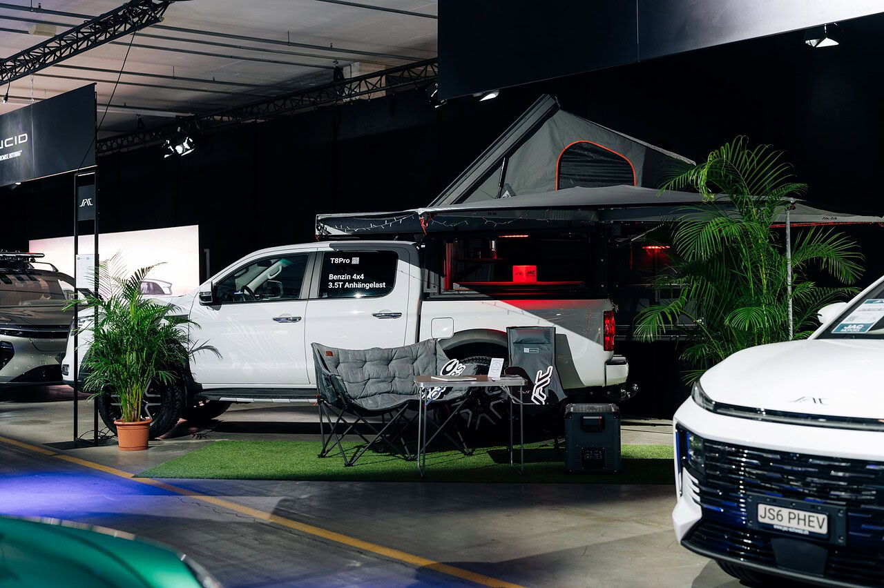 Neuer 4x4-Camper unter CHF 40'000.-: JAC T8 Pro fordert Schweizer Camping-Markt heraus 5 Camper T8Pro 4x4 Auto Zuerich 2