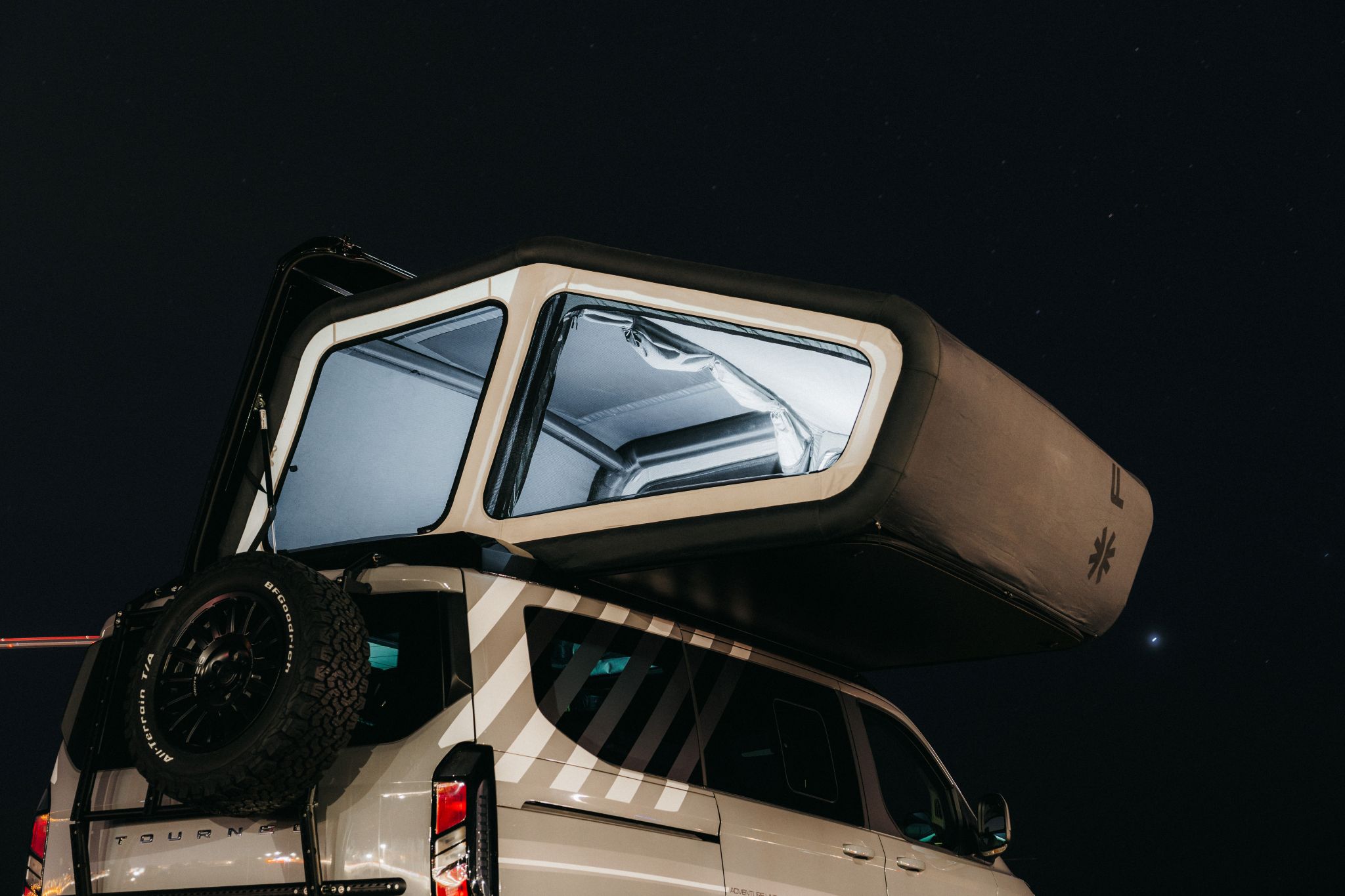 2,50 Meter Stehhöhe im Mini-Camper? Dieses neue Luftdach macht es möglich