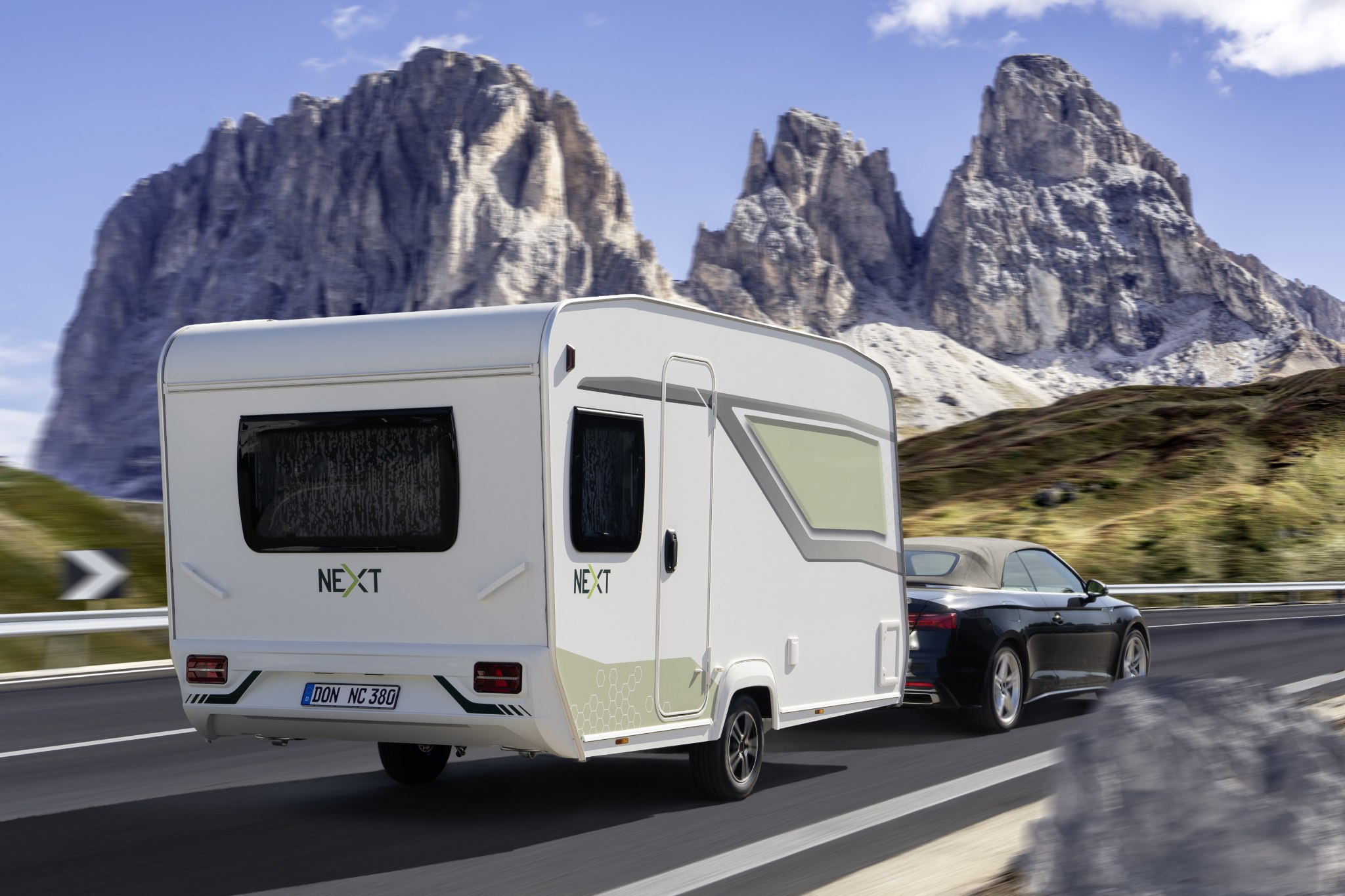 NEXT 380 und NEXT 381 (2027): Die leichten Mini-Wohnwagen bleiben auf Erfolgskurs 4 NEXT 380 und NEXT 381 (2027): Die leichten Mini-Wohnwagen bleiben auf Erfolgskurs